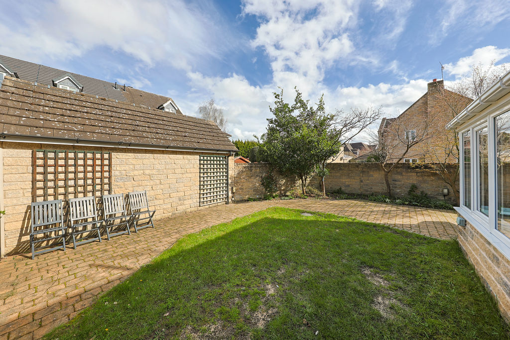 Staunton Close